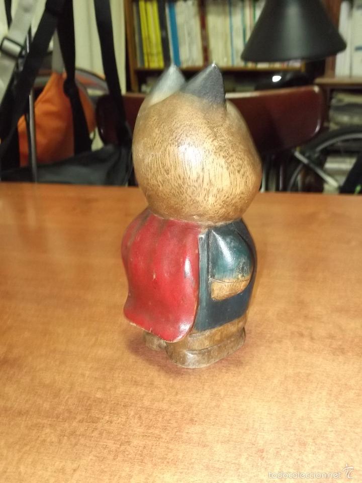 Segunda mano: SIMP&Aacute;TICO GATO SUPERMAN EN MADERA - Foto 2