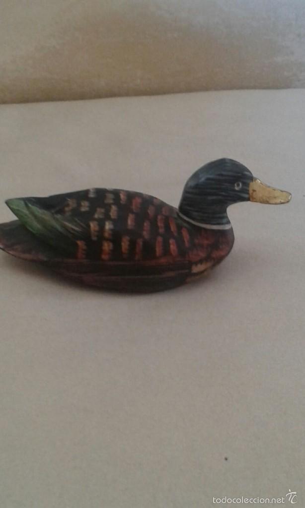 Segunda mano: PATO TALLADO EN MADERA - Foto 1