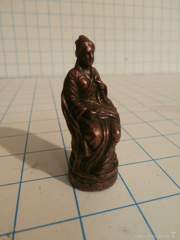 Segunda mano: Figura diosa Cibeles Madrid metal - Foto 1