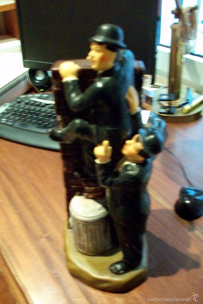 Segunda mano: ESTATUA DEL GORDO Y EL FLACO - Foto 2