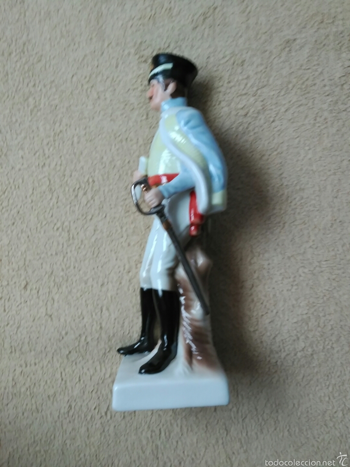 Segunda mano: OFICIAL DE PORCELANA - Foto 3