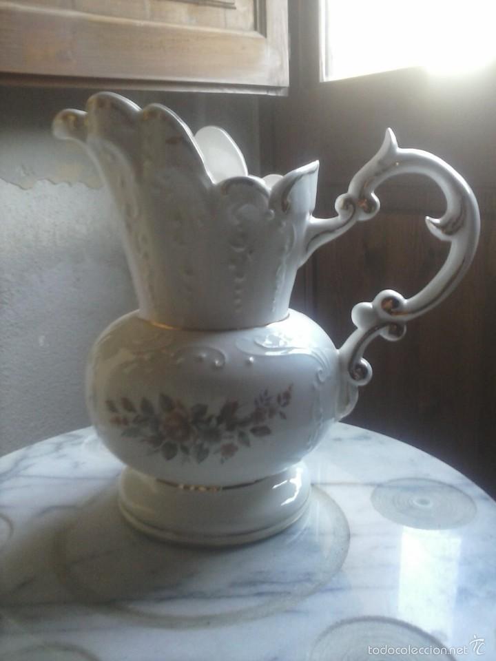 Segunda mano: JARRON DE PORCELANA . - Foto 1