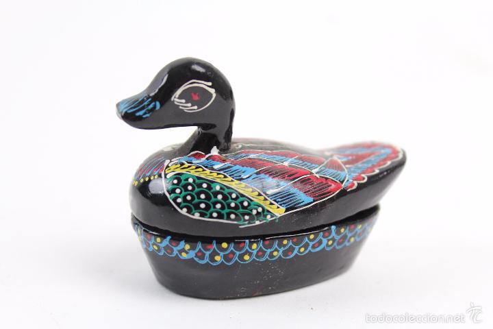 Segunda mano: CAJITA EN FORMA DE PATO EN MADERA LACADA - Foto 1
