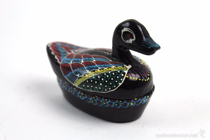 Segunda mano: CAJITA EN FORMA DE PATO EN MADERA LACADA - Foto 2