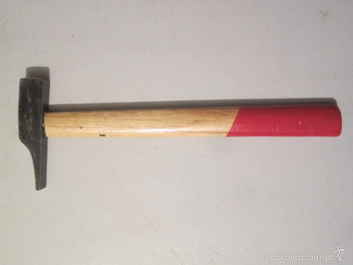 Segunda mano: MARTILLO CARPINTERO - Foto 1