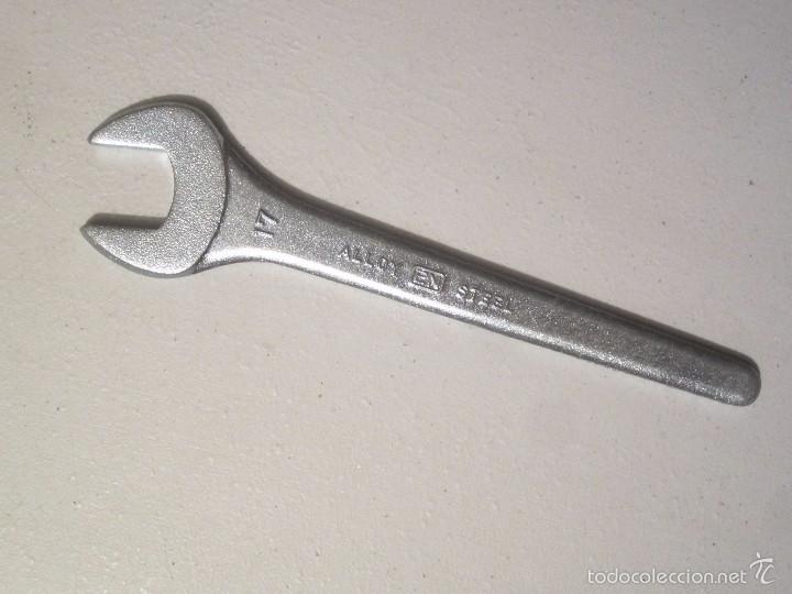 Segunda mano: LLAVE PLANA 17 - Foto 1