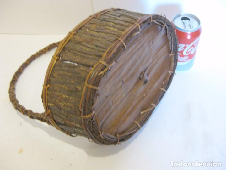 Segunda mano: Cesto mimbre de cortezas de arbol - Foto 4