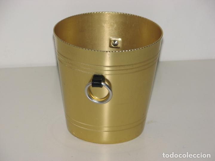 Segunda mano: CUBITERA DE ALUMINIO - Foto 2