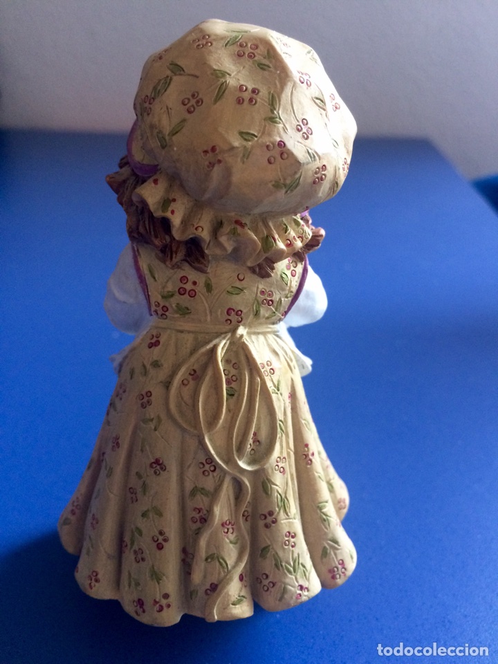 Segunda mano: Mu&ntilde;eca porcelana marca Cuqui - Foto 2