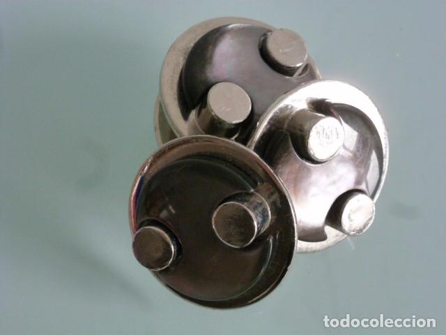 Segunda mano: Lote de 4 botones de pasta y metal - Foto 1