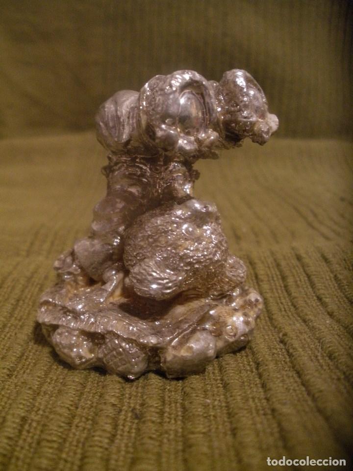 Segunda mano: FIGURA DE OSITO DE LA MARCA VIDAL.PLATEADO. - Foto 1