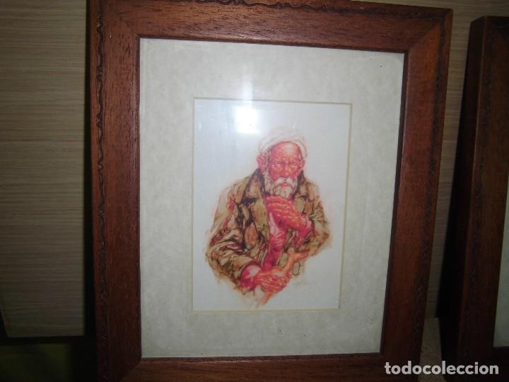 Segunda mano: dos cuadros con laminas de ancianos - Foto 2