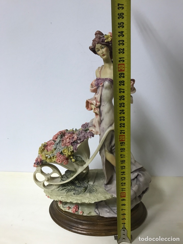 Segunda mano: Figura mujer con carro de flores - Foto 2