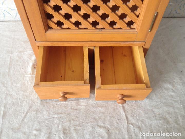Segunda mano: MUEBLE DESPENSA CON CAJONES Y BALDA. CELOSIA - Foto 3