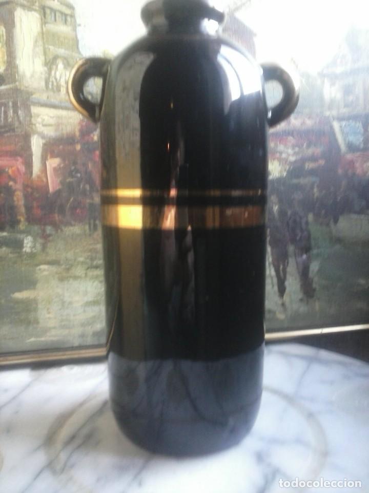 Segunda mano: FLORERO DE CERAMICA . - Foto 1