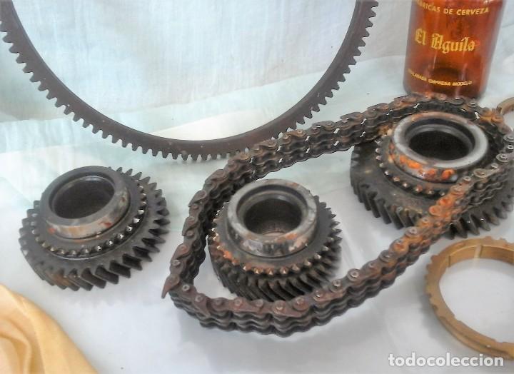 Segunda mano: PIEZAS DENTADAS PARA COMPOSICI&Oacute;N DECORATIVA O REUTILIZAR. - Foto 3