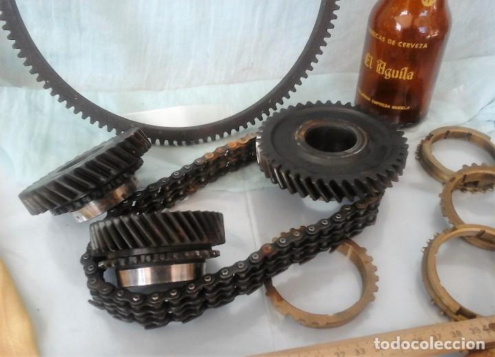 Segunda mano: PIEZAS DENTADAS PARA COMPOSICI&Oacute;N DECORATIVA O REUTILIZAR. - Foto 4