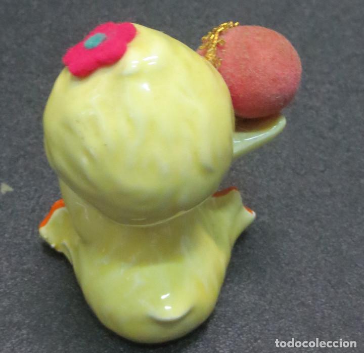 Segunda mano: PEQUE&Ntilde;A FIGURA INFANTIL EN FORMA DE PATO - Foto 2