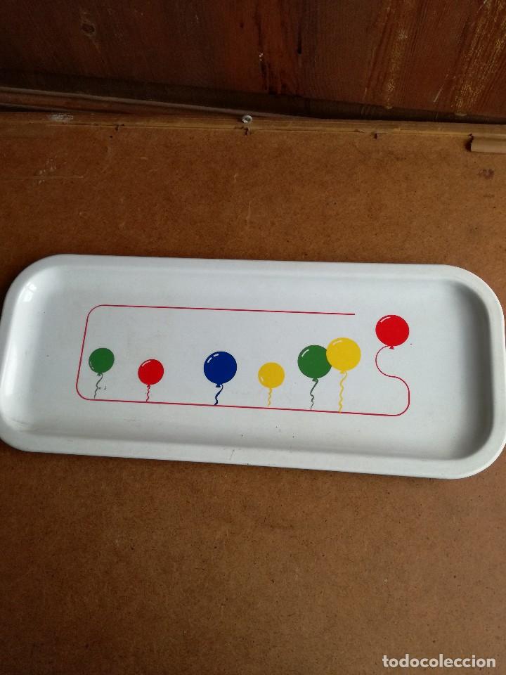Segunda mano: BANDEJA PVC - RETRO . - Foto 1