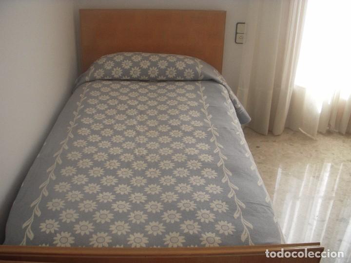 Segunda mano: Preciosa colcha azul 230 cm x 175 cm - Foto 2