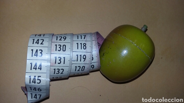 Segunda mano: Metro en cinta de modista - manzana - pb22 - Foto 1