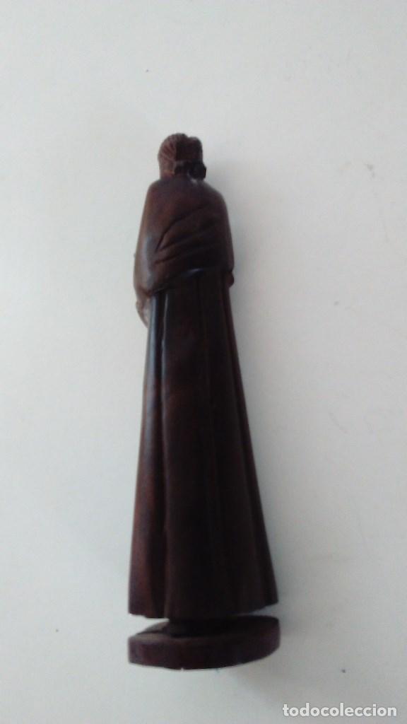 Segunda mano: Peque&ntilde;a esculta de una maternidad en madera. - Foto 10