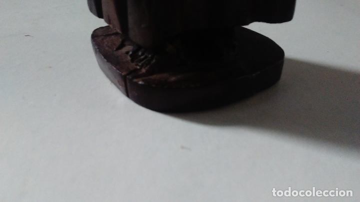 Segunda mano: Peque&ntilde;a esculta de una maternidad en madera. - Foto 13