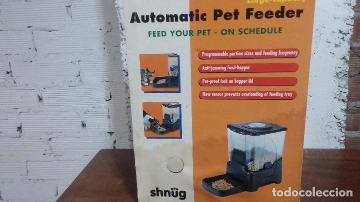 Segunda mano: Dispensador autom&aacute;tico de comida para animales, poco uso. - Foto 3