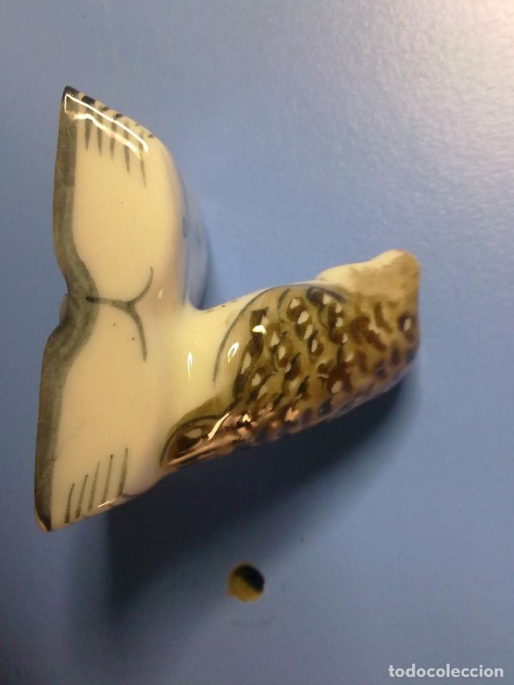 Segunda mano: PEQUE&Ntilde;O BUHO DE PORCELANA CON LIBRO - Foto 2