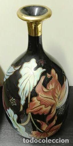 Segunda mano: Botella o jarr&oacute;n de porcelana. Sin marcas - Foto 1