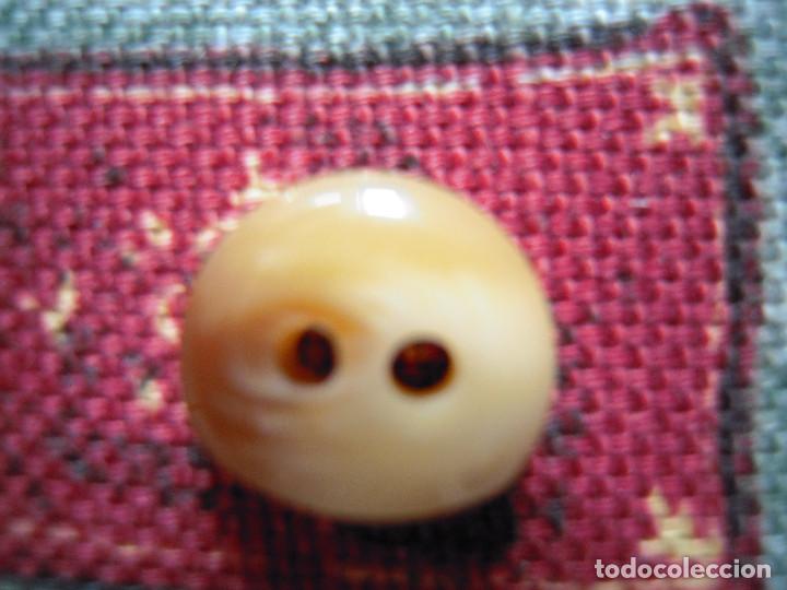 Segunda mano: Lote nueve botones marrones - Foto 4