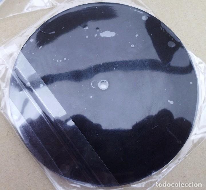 Segunda mano: 5 POSAVASOS  DE 10CM DE DIAMETRO CON FORMA DE DISCO EN GOMA - Foto 3