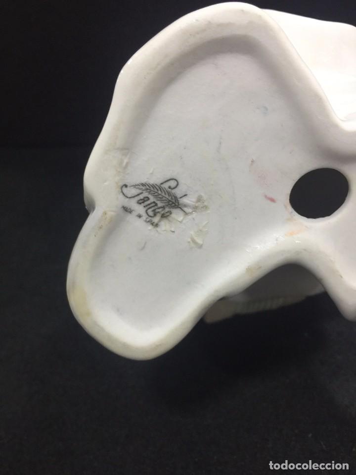 Segunda mano: PAYASO DE PORCELANA CON ACORDE&Oacute;N -SANBO - Foto 5