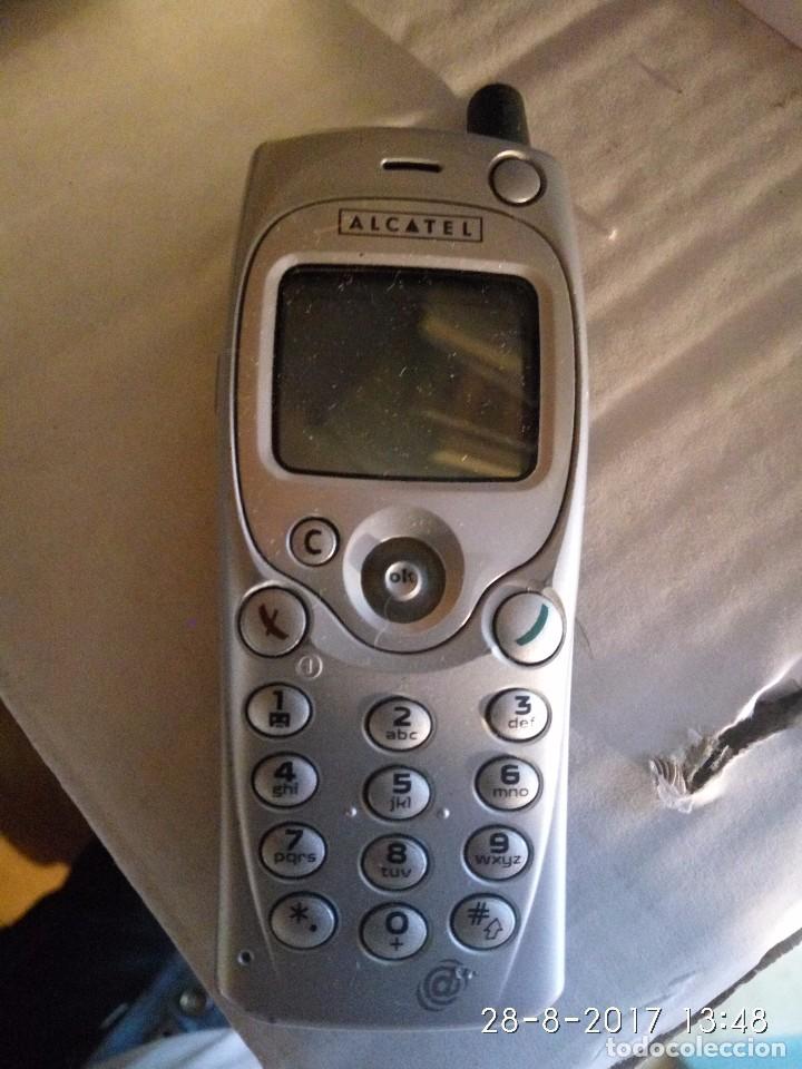 Segunda mano: Tel&eacute;fono m&oacute;vil Alcatel - Foto 1