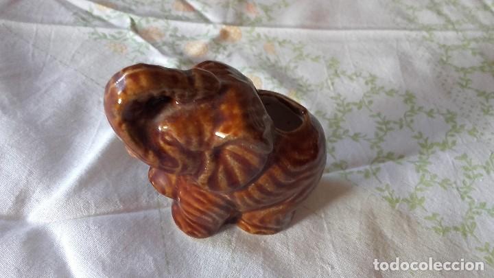 Segunda Mano: Original palillero de cerámica con forma de elefante. - Foto 3 - 100995243