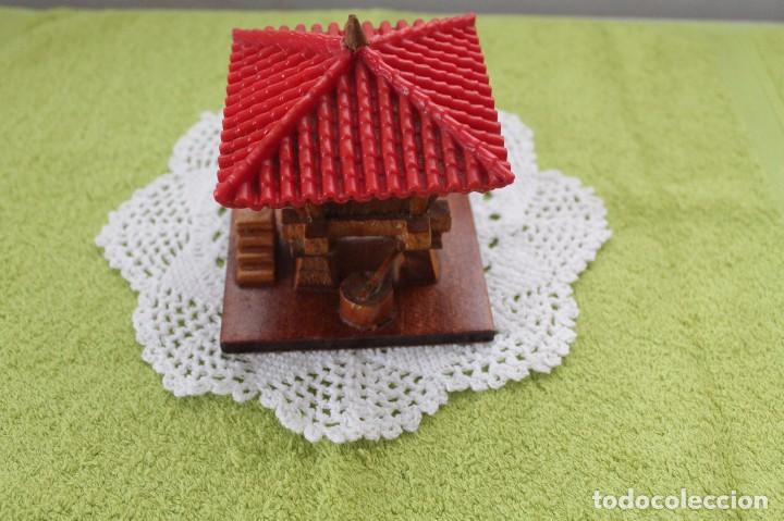 Segunda mano: HORREO DE MADERA -Recuerdo de Potes-Cantabria - Foto 5