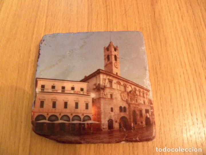 Segunda mano: AZULEJO CON IGLESIA 10 X 10 CM - Foto 1