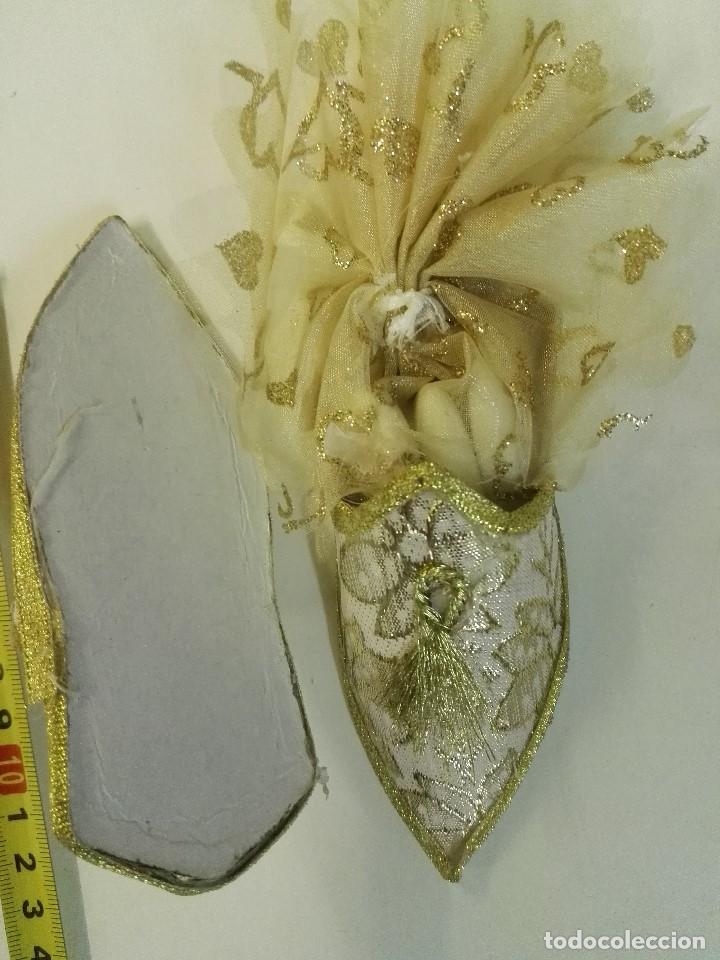 Segunda mano: Zapatillas de Marruecos con confites en el interior - Foto 3
