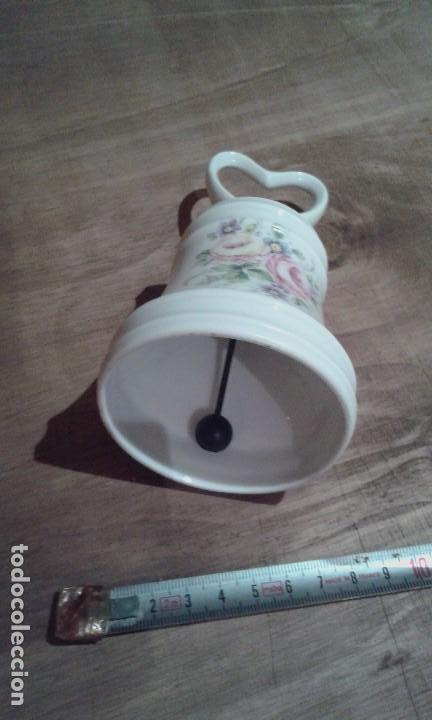 Segunda mano: Peque&ntilde;a campana de ceramica - Foto 3