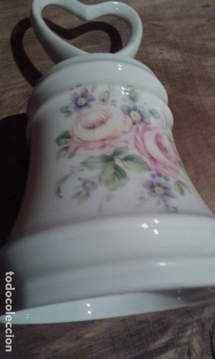 Segunda mano: Peque&ntilde;a campana de ceramica - Foto 1