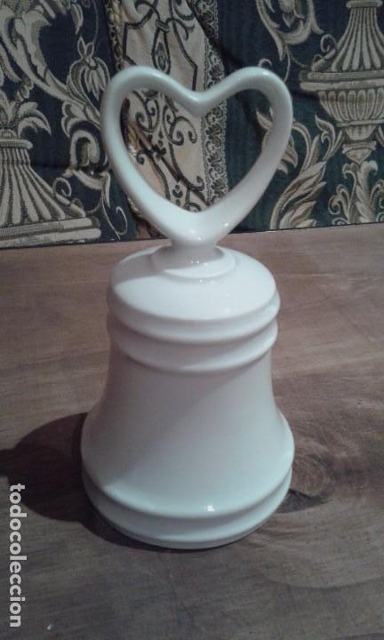 Segunda mano: Peque&ntilde;a campana de ceramica - Foto 6
