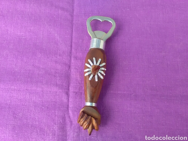Segunda mano: Abridor de botellas antiguo - Foto 1