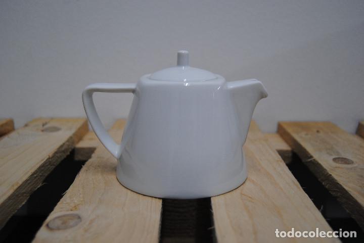 Segunda mano: TETERA BLANCA BAUSCHER GERMANY - Foto 1