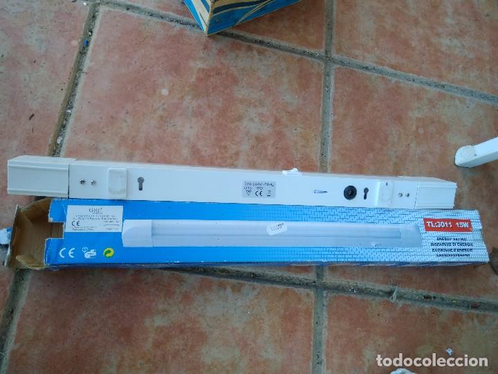 Segunda mano: ANTIGUO APLIQUE FLUORESCENTE PARA CUARTO DE BA&Ntilde;O. - Foto 3