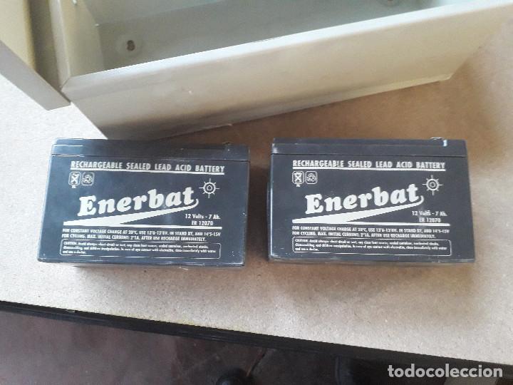 Segunda mano: caja metalica de baterias - Foto 2