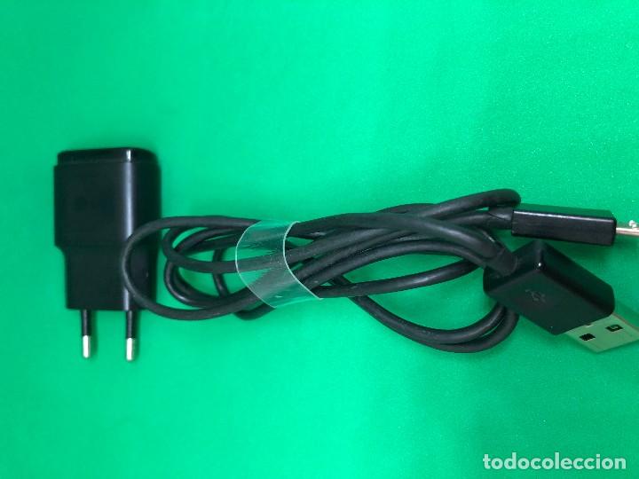 Segunda mano: CARGADOR Y CABLE DE TEL&Eacute;FONO - LG- - Foto 2
