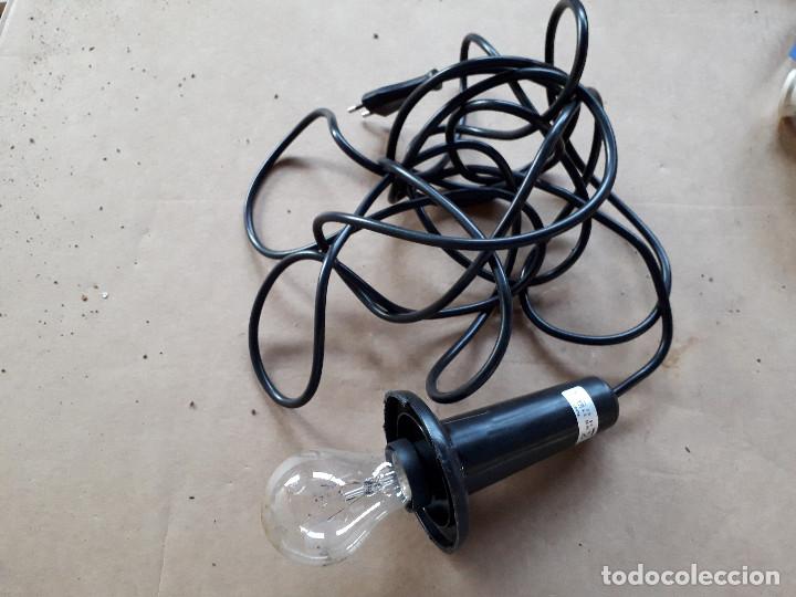 Segunda mano: 18-00168 2 LUCES CON CABLE - Foto 1