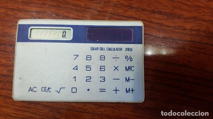 Segunda mano: Calculadora solar de bolsillo - Foto 1