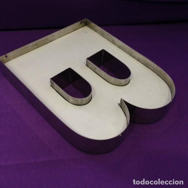 Segunda mano: Letras en Relieve Acero B - Foto 4