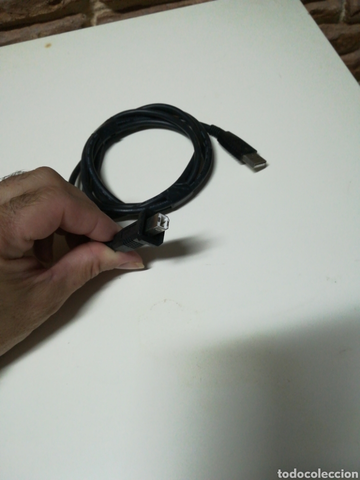 Segunda mano: Conector USB a perifericos - Foto 1